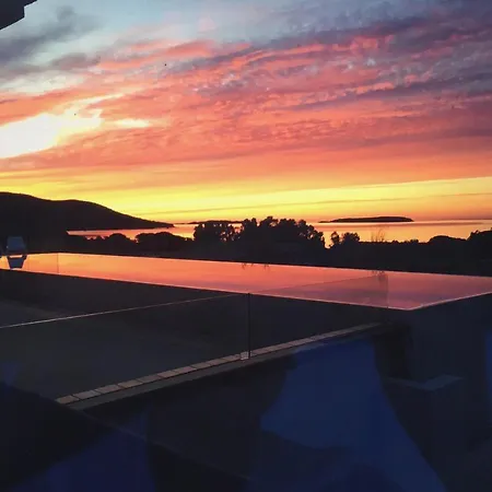 Alojamento de Acomodação e Pequeno-almoço Azaitu *