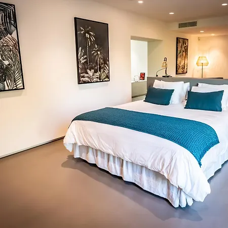 Azaitu Bed & Breakfast *