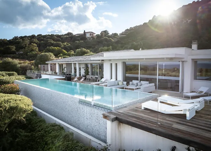 Azaitu Bed & Breakfast